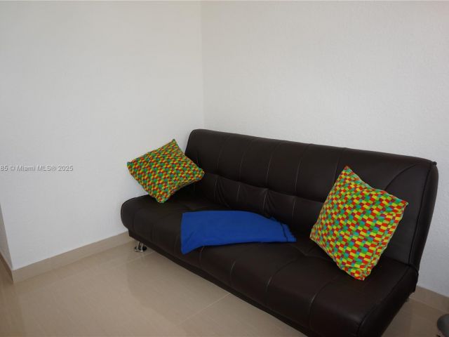 Apartment for rent  Unit # - photo 5812318