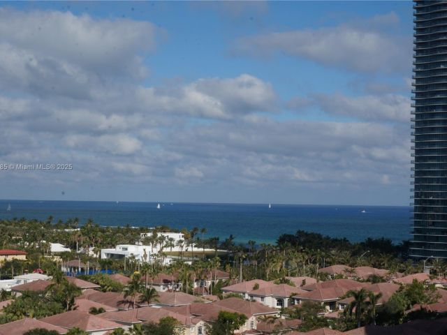 Apartment for rent  Unit # - photo 5812328