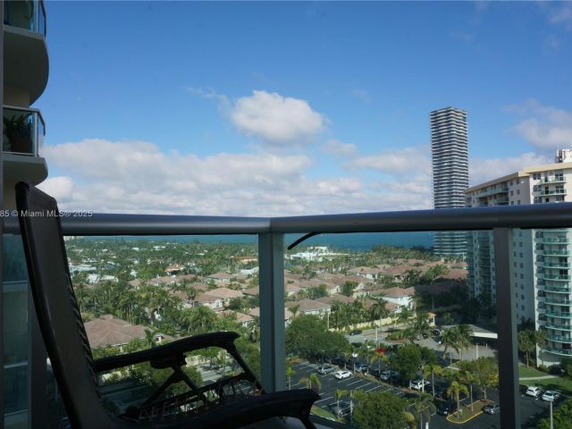 Apartment for rent  Unit # - photo 5812335