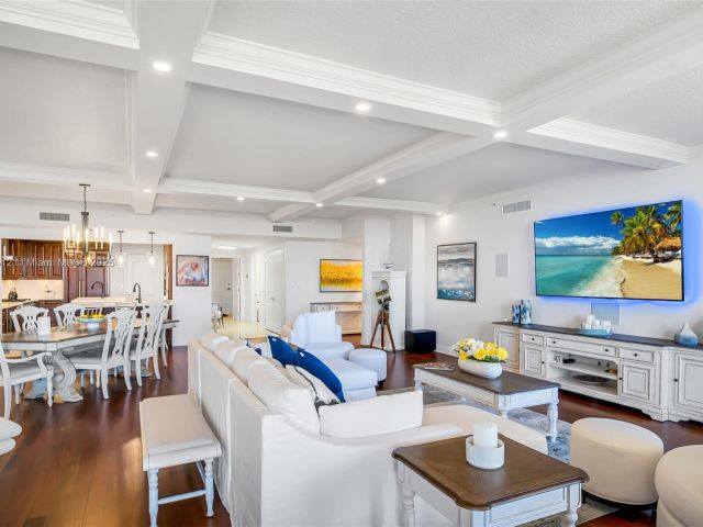 Apartment for sale  Unit #6G - photo 5812097