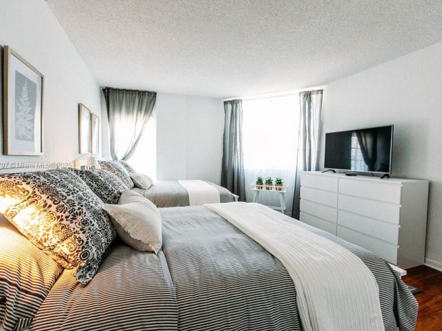 Apartment for sale  Unit #326 - photo 5812299