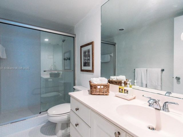 Apartment for sale  Unit #326 - photo 5812300