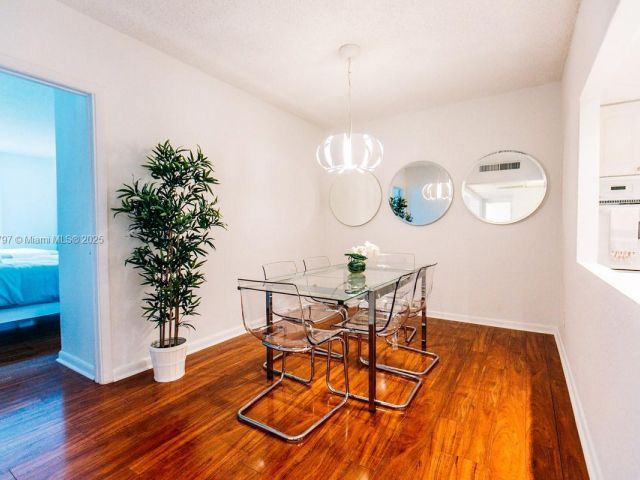 Apartment for sale  Unit #326 - photo 5812311