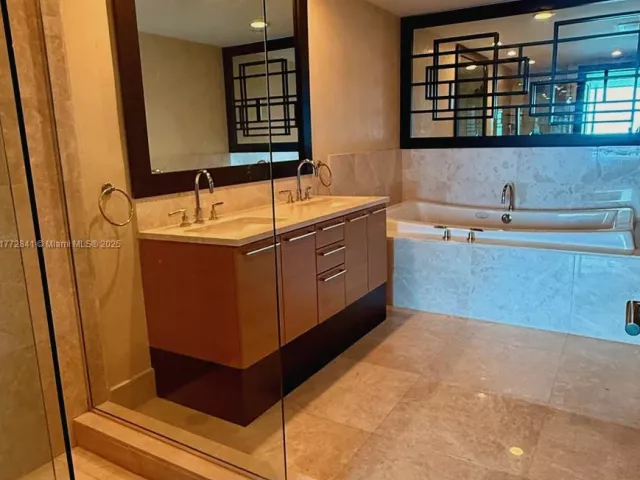 Apartment for sale  Unit #2508 - photo 5812923