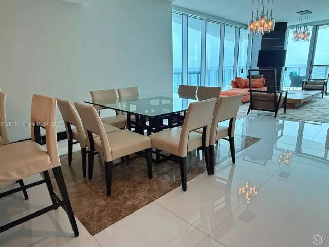 Apartment for sale  Unit #2508 - photo 5812929