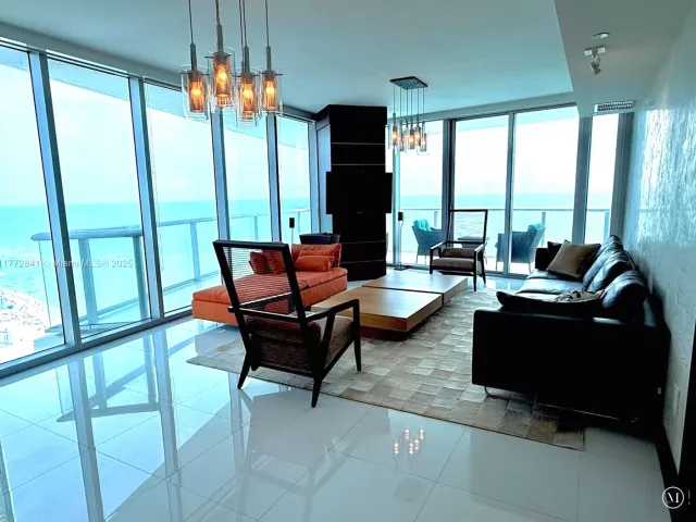 Apartment for sale  Unit #2508 - photo 5812930