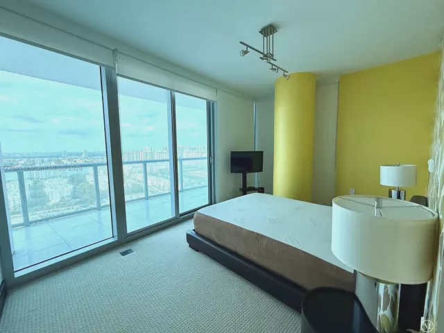 Apartment for sale  Unit #2508 - photo 5812916