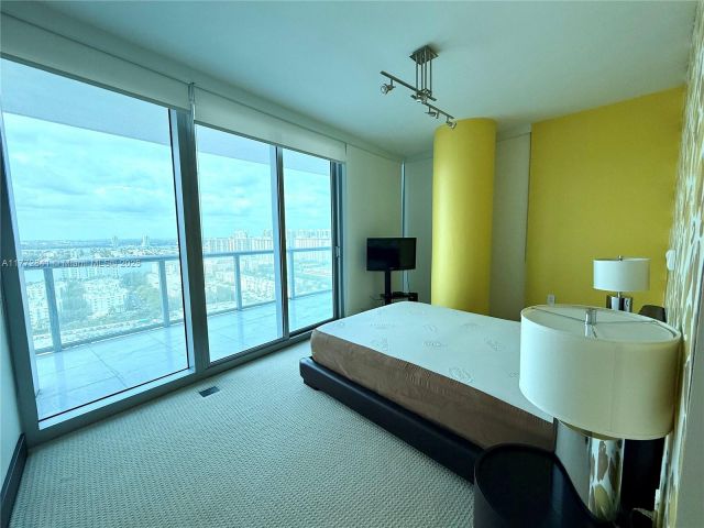 Apartment for sale  Unit #2508 - photo 5812916