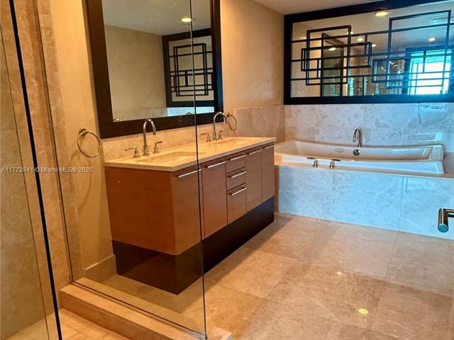 Apartment for sale  Unit #2508 - photo 5812923