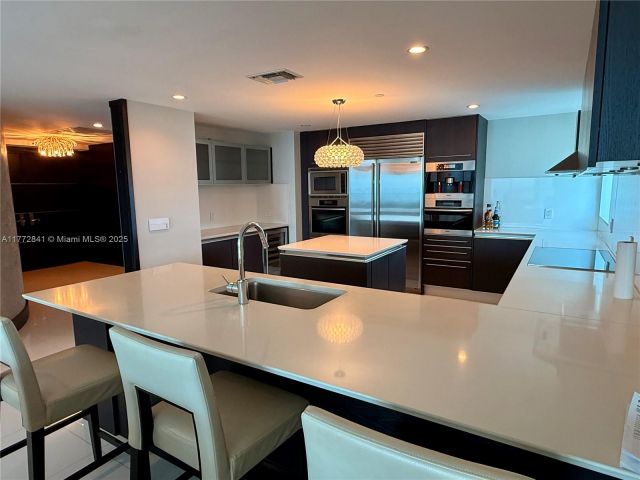 Apartment for sale  Unit #2508 - photo 5812928