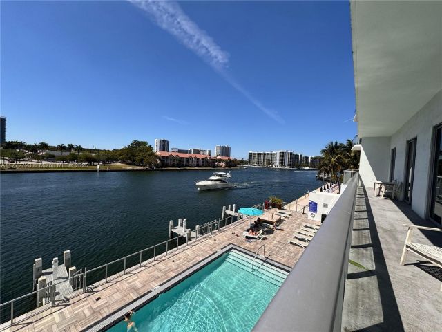 Apartment for sale  Unit #R204 - photo 5811940