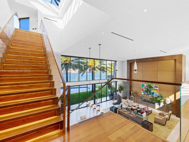 Home for sale at 84 Isla Bahia Dr - photo 5810170