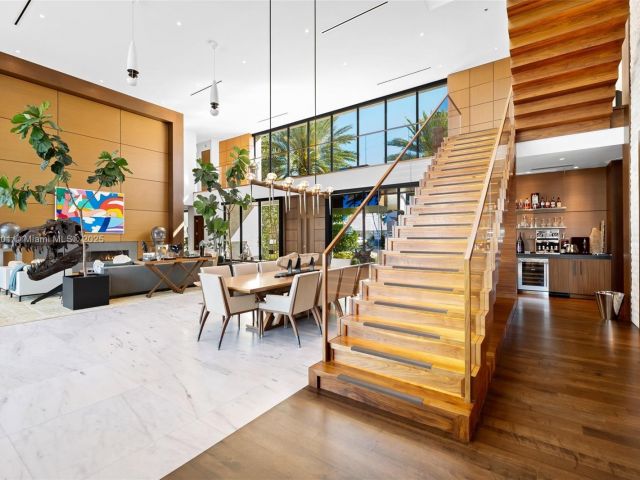 Home for sale at 84 Isla Bahia Dr - photo 5810176