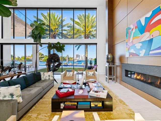 Home for sale at 84 Isla Bahia Dr - photo 5810182