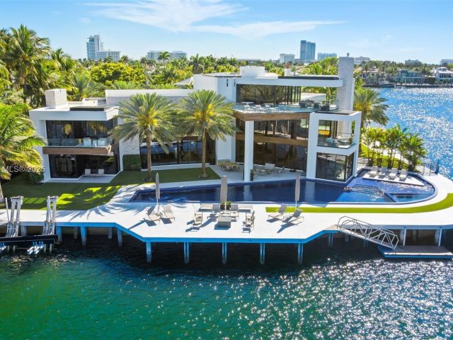 Home for sale at 84 Isla Bahia Dr - photo 5810189