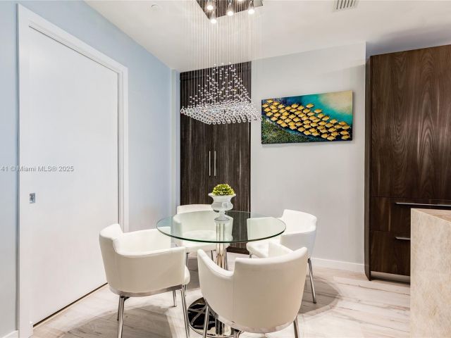 Apartment for sale  Unit #3104 - photo 5835903