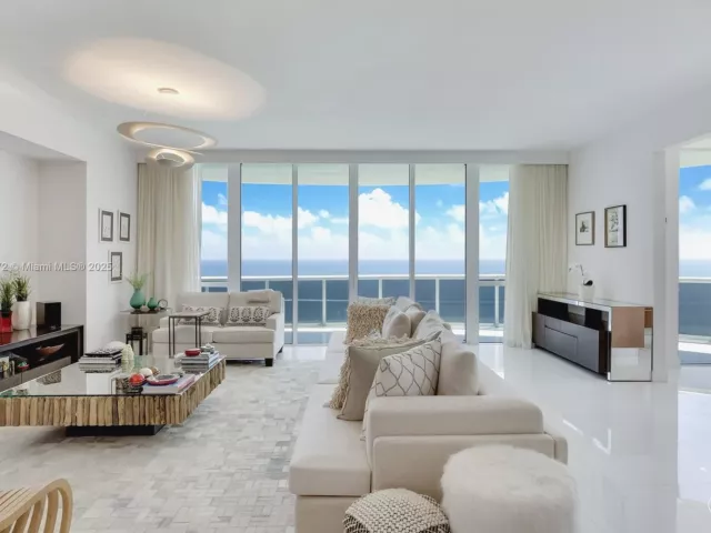 Apartment for sale  Unit #2101 - photo 5812708