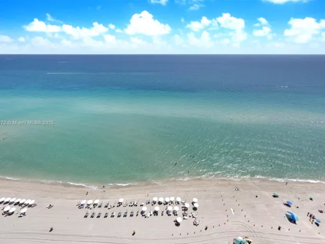 Apartment for sale  Unit #2101 - photo 5812709