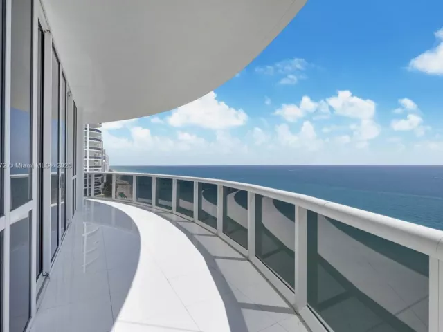 Apartment for sale  Unit #2101 - photo 5812711