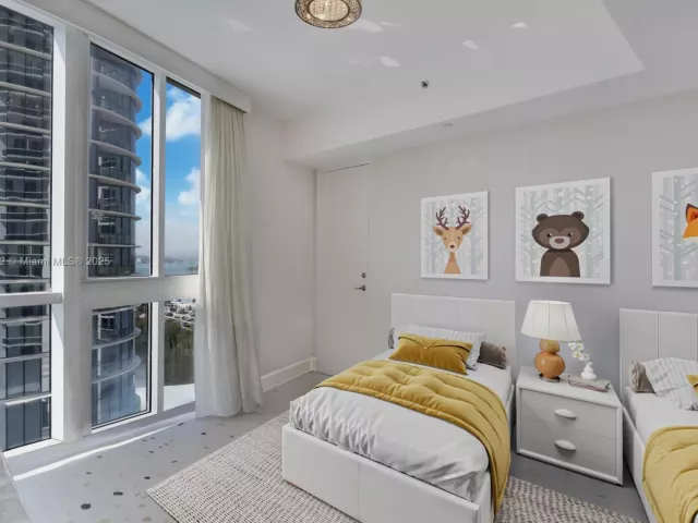 Apartment for sale  Unit #2101 - photo 5812699