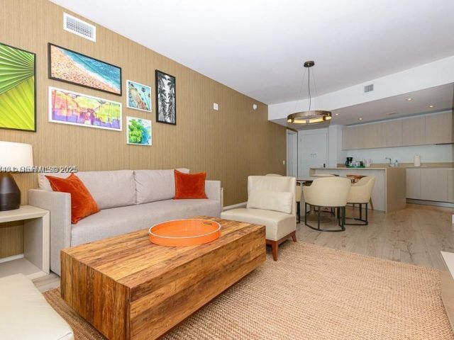 Apartment for rent  Unit #3103 - photo 6375880