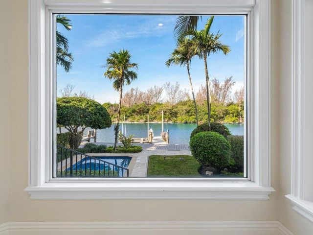 Home for rent at 549 NE 19th Ave C - photo 5815193