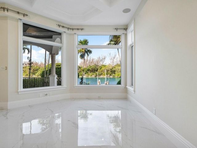 Home for rent at 549 NE 19th Ave C - photo 5815194