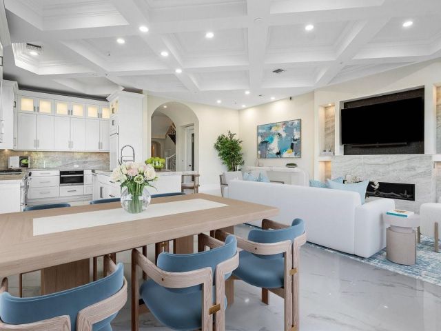 Home for rent at 549 NE 19th Ave C - photo 5815199