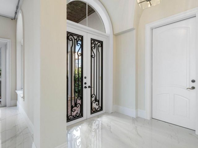 Home for rent at 549 NE 19th Ave C - photo 5815210