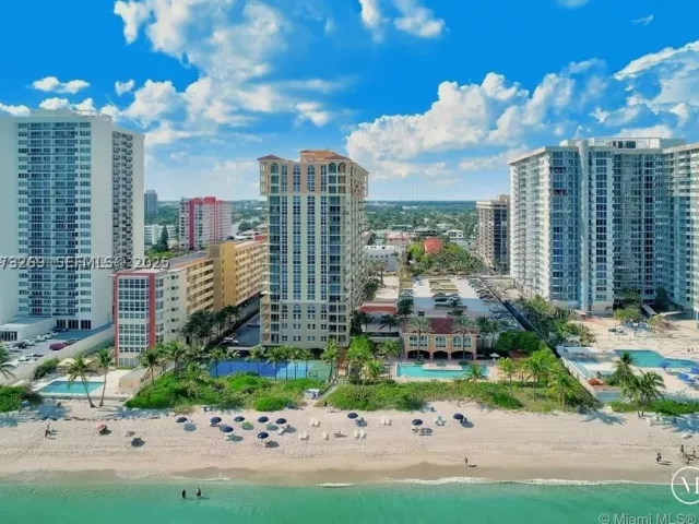 2-bedroom condo for rent in Hallandale Beach - 2080 S Ocean Dr 1405 - MondialRealty
