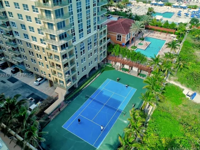 2-bedroom condo for rent in Hallandale Beach - 2080 S Ocean Dr 1405 - MondialRealty