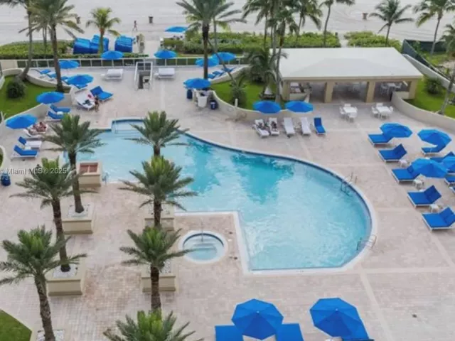 Apartment for rent  Unit #1004 - photo 5829218