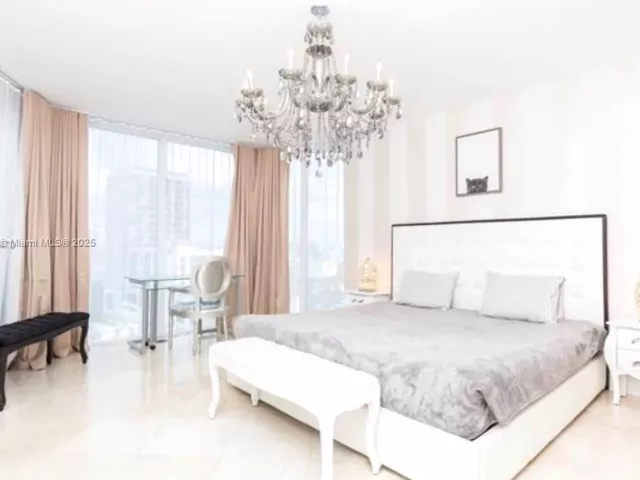 Apartment for rent  Unit #1004 - photo 5829203