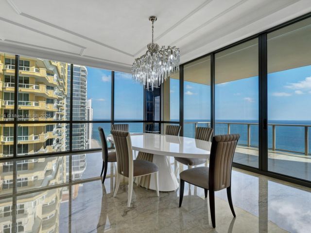 Apartment for rent  Unit #3501 - photo 5829497