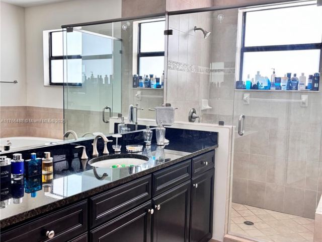 Home for rent at 8895 NW 99th ct - photo 5827986