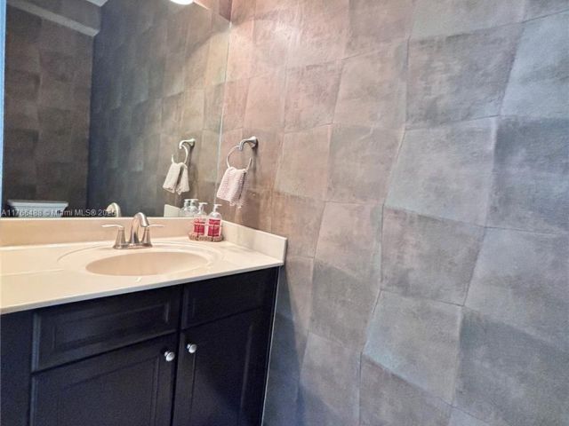 Home for rent at 8895 NW 99th ct - photo 5827988