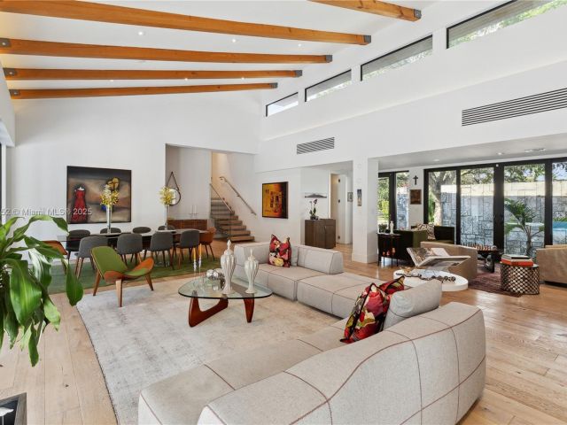 Home for sale at 1060 Alfonso Ave - photo 5829847