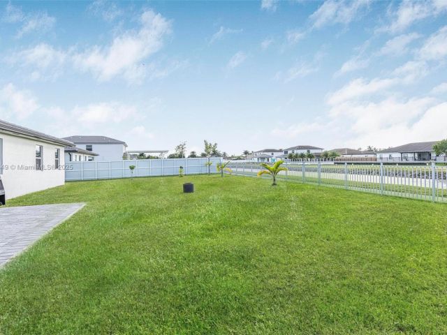 Home for sale at 19080 SW 133 ct - photo 5836512