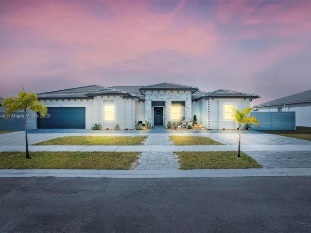 Home for sale at 19080 SW 133 ct - photo 5836523