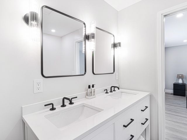 Home for rent at 2798 NE 2nd Avenue - photo 5833758