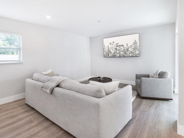 Home for rent at 2798 NE 2nd Avenue - photo 5833767