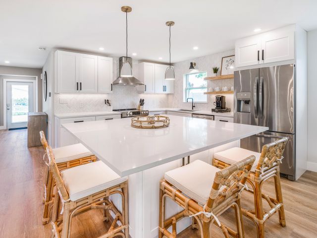 Home for rent at 2798 NE 2nd Avenue - photo 5833769