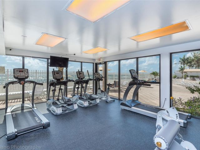 Apartment for rent  Unit #504 - photo 7445718