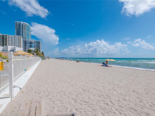 Apartment for rent  Unit #504 - photo 7445720