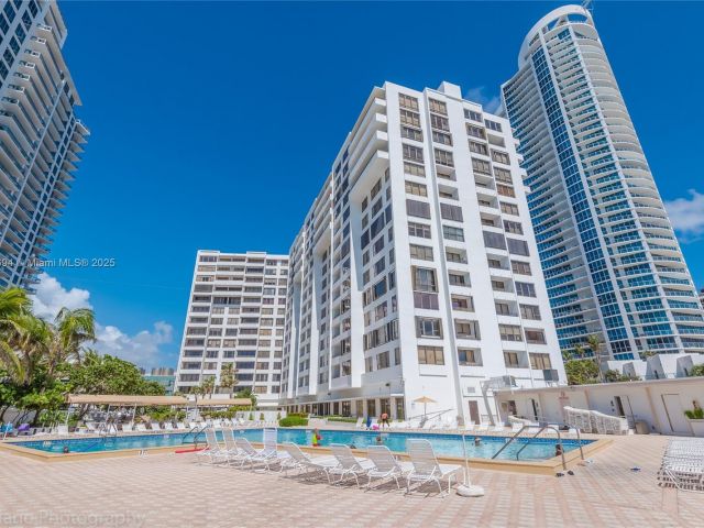 Apartment for rent  Unit #504 - photo 7445722