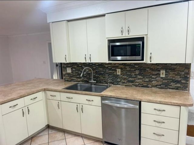 Home for sale at 14500 NE 2nd Ave - photo 5838496