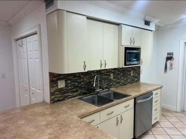 Home for sale at 14500 NE 2nd Ave - photo 5838500