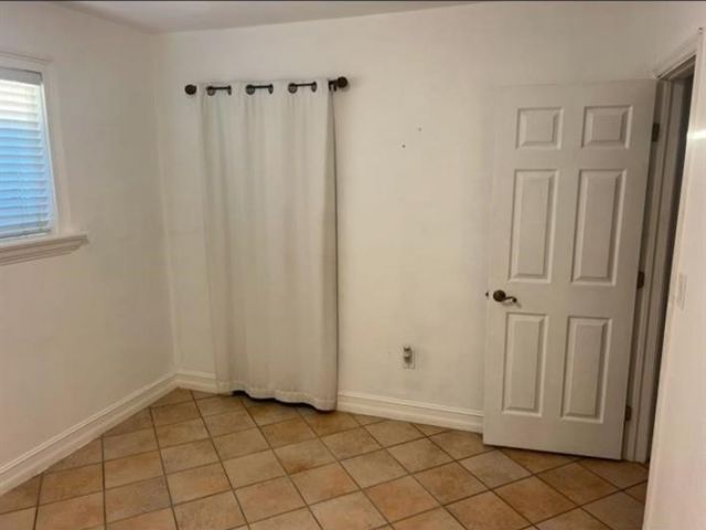 Home for sale at 14500 NE 2nd Ave - photo 5838501