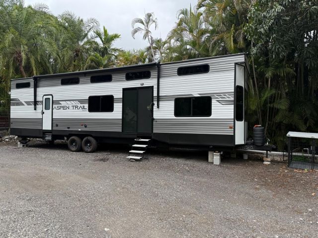 Home for sale at 14500 NE 2nd Ave - photo 5838511