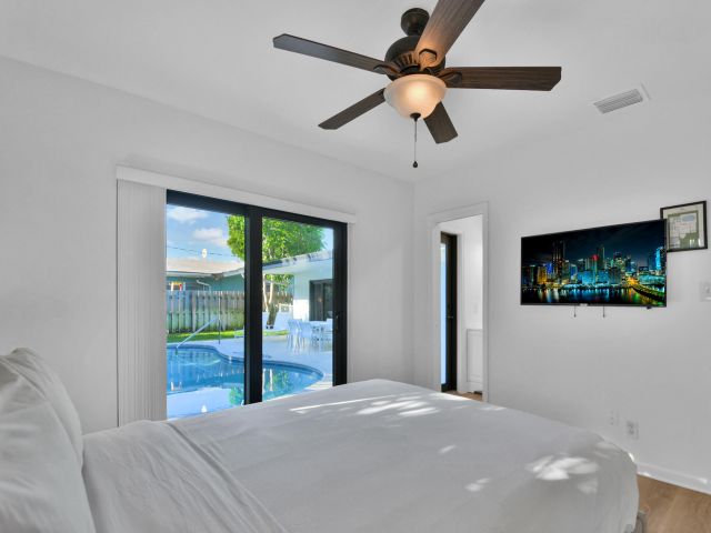 Home for sale at 6000 NE 18th Terrace - photo 6114946